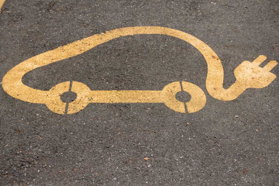 charging car