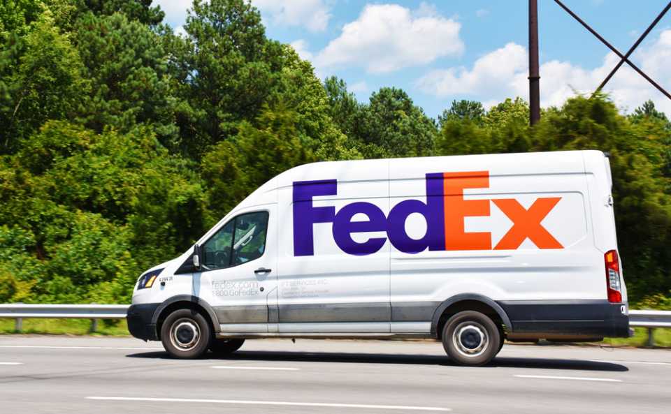 FedEx van