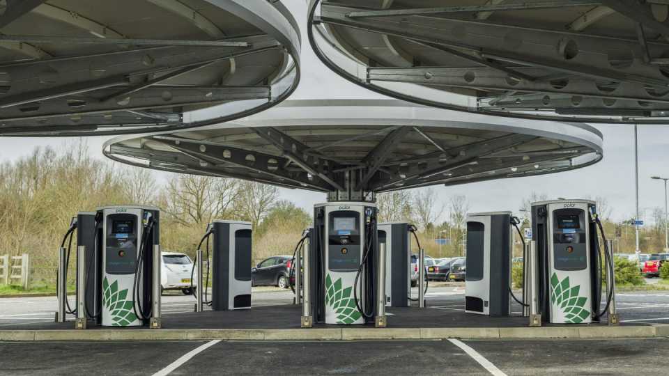 Milton Keynes fast charging hub officially opened GreenFleet