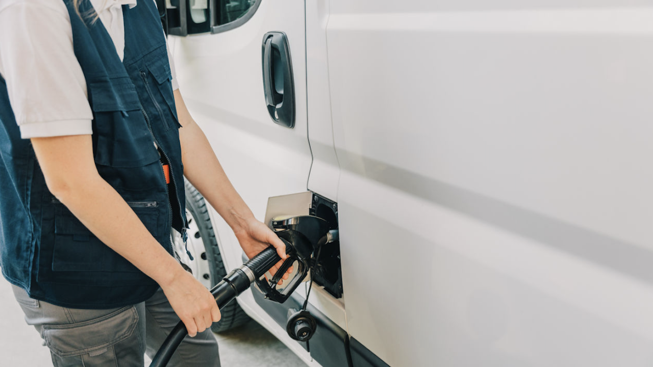 Fuelling a vehicle